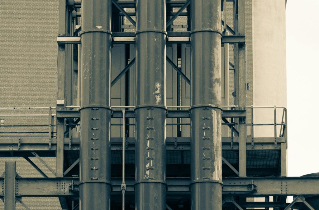 Petroseal Vertical risers expertise