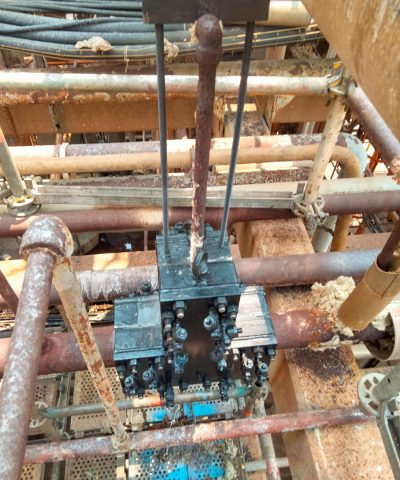 Injected enclosure petroseal